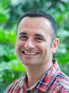 Associate Professor Tomer Ventura