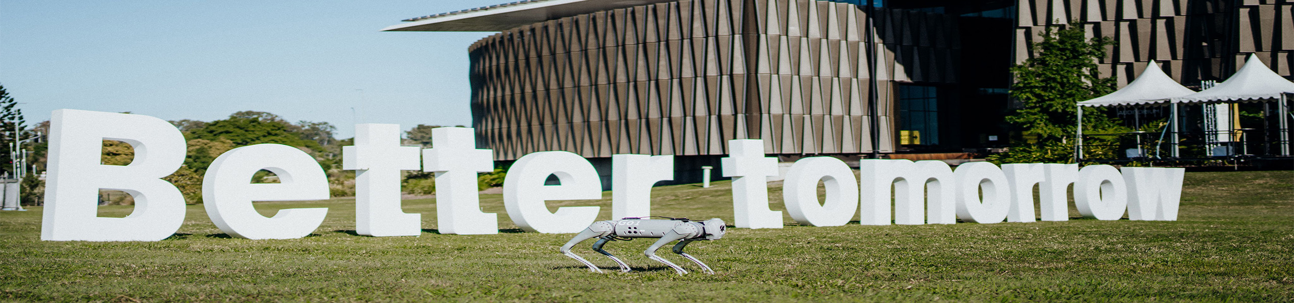 Better tomorrow sign and robot